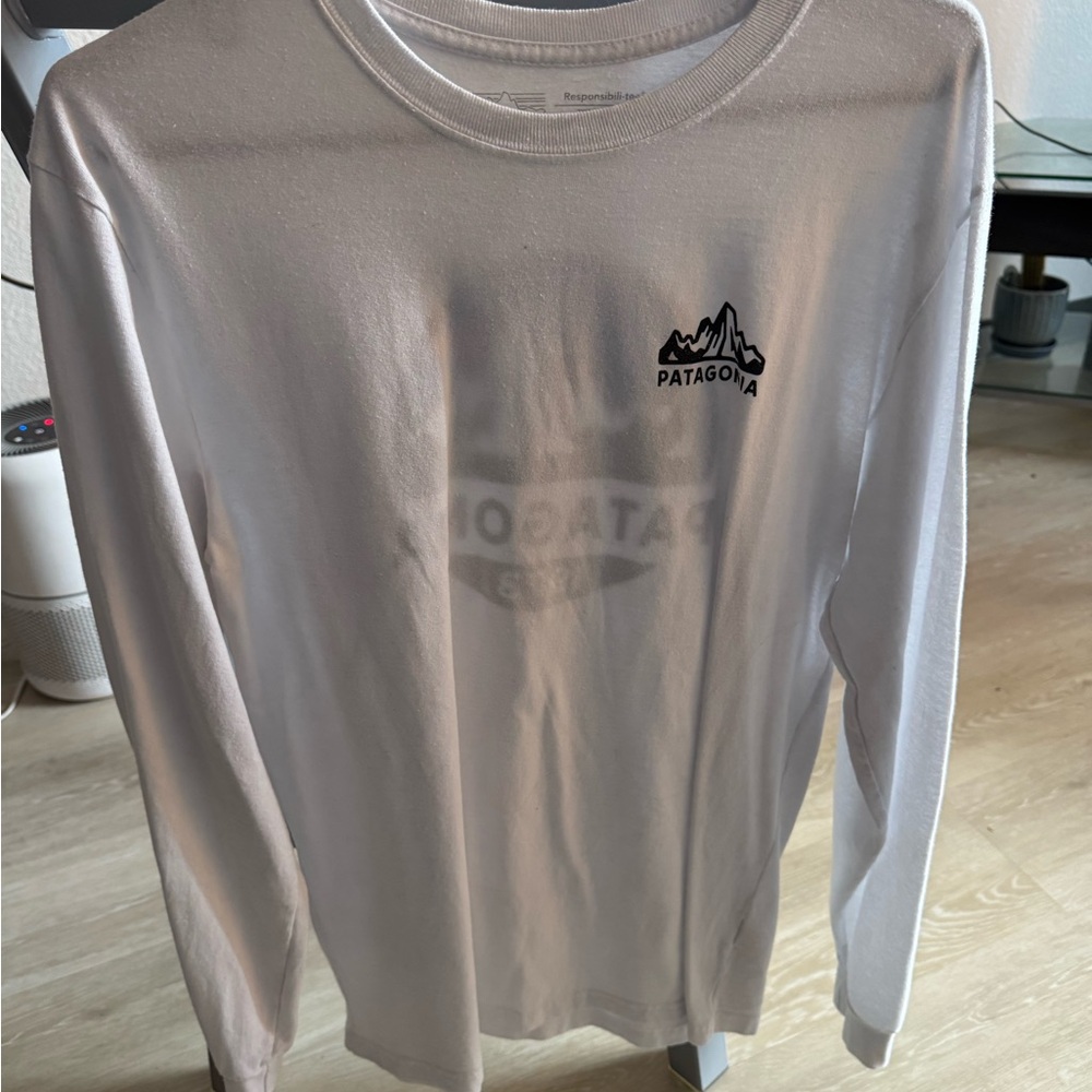 Patagonia Men's Classic White Long Sleeve Tee